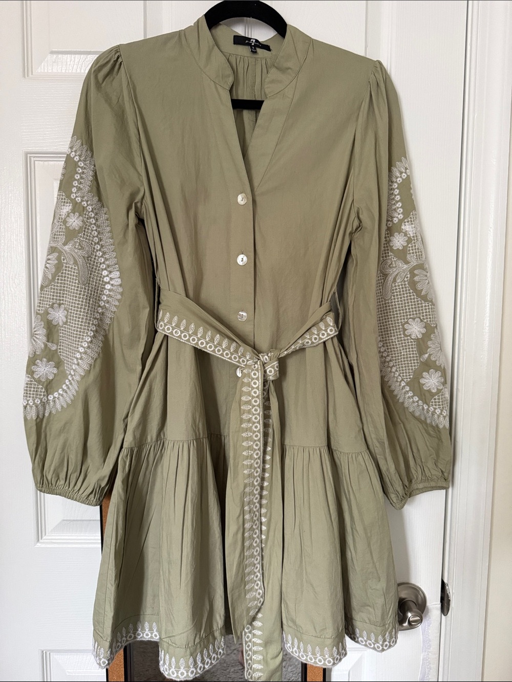 ✅7 For All Mankind Sage Green Embroidered Long Sleeve Shirt Dress